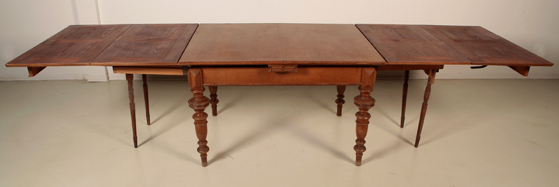 Gründerzeit Auszugstisch aus Eiche 01