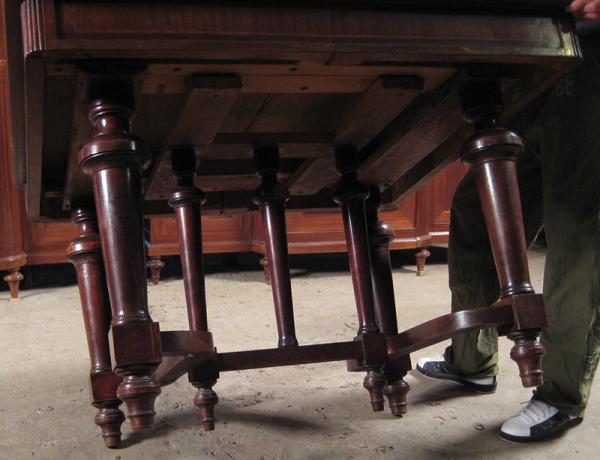 Zwei Jugendstil Büffets plus Ausziehtisch 35