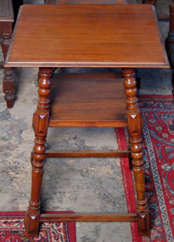 Kleiner Gründerzeit Bestelltisch mit Ablage 1