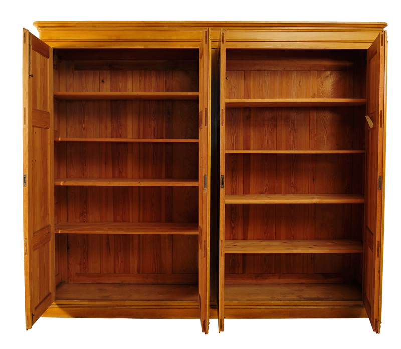 Zwei unglaubliche Biedermeier Hallenschränke 6