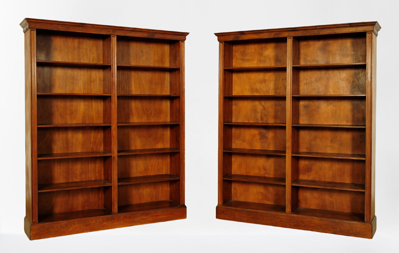 Zwei große restaurierte Gründerzeit Regale 01