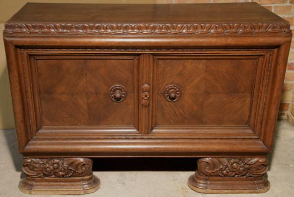 Kleines Eiche Sideboard 1