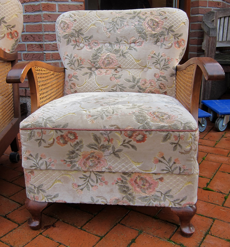 Chippendale Sessel mit geschwungenen Beinen 01