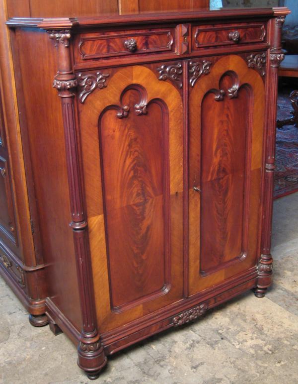 Mahagoni Vertiko der Gründerzeit 1