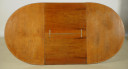 Ovaler Auszugstisch aus Nussbaum 3