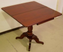 Klappbarer Englischer Beistelltisch aus Mahagoni 01