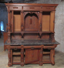 Grandioses Buffet mit geflügelten Drachen 3